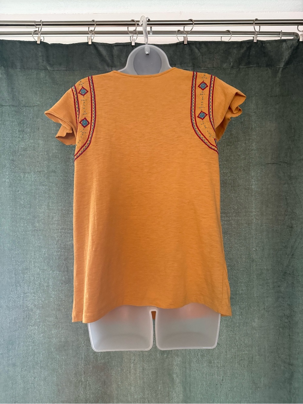 Sundance Embroidered Mustard Short-Sleeve Women’s Top -Medium - Picture 2 of 6